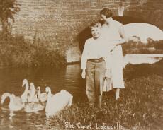 LHG03_0003 Canal, Mill Lane bridge